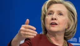 Cựu Ngoại trưởng Hilary Clinton chính thức tranh cử Tổng thống Mỹ