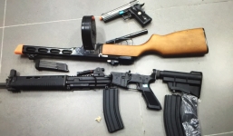 Bắt vụ gửi súng, lựu đạn từ Mỹ về Việt Nam