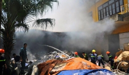 Cháy lớn tại công ty in, 10 người thoát khỏi tử thần trong gang tấc