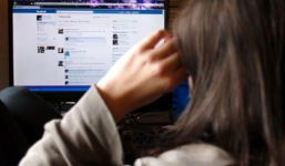 Khi giáo viên mắc bẫy nữ sinh