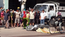 Đâm vào cảnh cửa xe tải, một phụ nữ chết thảm