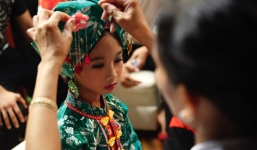 “Thần đồng” showbiz bị mẹ đẻ biến thành... 'máy kiếm tiền'?