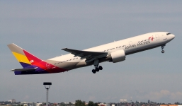 Video: Máy bay trượt đường băng khi hạ cánh, 23 người bị thương