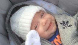 'Đẻ rơi' con trên sàn nhà tắm mới biết mình có thai