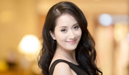 Khánh Thi được 'chồng' kém 12 tuổi Phan Hiển hộ tống đi khám thai