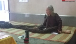 Cụ bà 79 tuổi mái tóc dài 6 mét và 60 năm chưa gội đầu