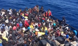 12 người di cư Kito hữu bị người Hồi giáo ném xuống biển