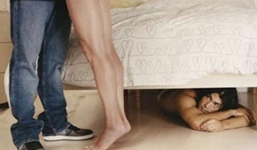 Tâm sự của người chồng có vợ dan díu với gã hàng xóm