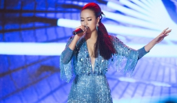 Hoàng Thùy Linh gây chú ý khi mặc 2 váy gợi cảm trong sự kiện