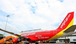 Hành khách mở cửa thoát hiểm máy bay khi tìm nhà vệ sinh