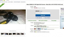 Nhân viên hàng không bán máy ảnh khách hàng để quên trên eBay