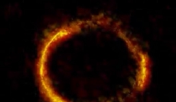 Video: Phát hiện vòng lửa bí ẩn xuất hiện giữa vũ trụ