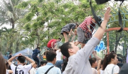 Nhân chứng kể lại cảnh hỗn loạn tại công viên nước Hồ Tây