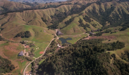 Đại gia “vung tiền” xây 224 nhà giá rẻ trên khu “đất vàng”