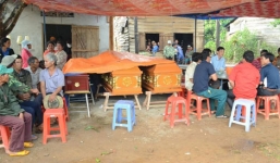 Trú mưa bị cây đè, 3 người trong 1 gia đình chết thảm