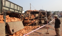 Video: Hiện trường vụ tai nạn thảm khốc, 6 người chết ở Đắk Lắk