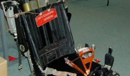 Su-22 của Không quân Việt Nam sử dụng hệ thống thoát hiểm nào?