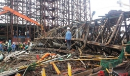 Vụ sập giàn giáo Hà Tĩnh: Không làm treo niêu, tham việc... 'treo mạng'
