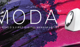 Chiếc máy trang điểm đầu tiên trên thế giới ra đời