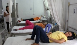 Long An: Hơn 300 công nhân đau bụng, nôn ói, choáng váng sau bữa cơm gà