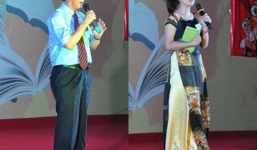 Giáo sư Nguyễn Lân Dũng hào hứng khi bạn trẻ yêu thích sách