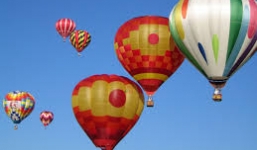 Lễ hội khinh khí cầu được tổ chức tại Hà Nội dịp 30/4