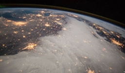 NASA tiết lộ những bức ảnh tuyệt đẹp của Trái Đất