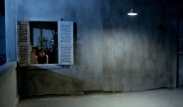 Diễn viên Kim Tuyến bị 'ma hù' lúc đang tắm