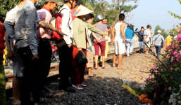 Hai bà cháu bị tàu hỏa kéo lê, tử vong tại chỗ