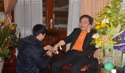 Đại gia tiêu xài 1 tỷ/ngày: 'Cả đời tôi nợ vợ con'