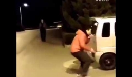 Clip: 'Cười vỡ bụng' trò troll 'đại ca, xin đừng giết em'