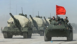 Cận cảnh vũ khí tối tân nhất của Nga trong cuộc diễu hành quân sự ở Moscow