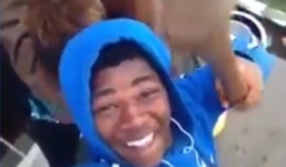 Chàng trai quay video 'tự sướng' khi mẹ và người yêu lao vào đánh nhau dữ dội