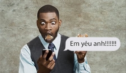 Cư dân mạng 'sốt' với tin nhắn 'em yêu anh' thử lòng các ông chồng