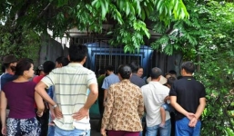 Hà Nội: Bé 4 tháng tuổi bị mẹ đẻ dùng dao sát hại?