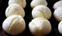 Bánh mì phô mai béo ngậy, thơm lừng cho bữa sáng
