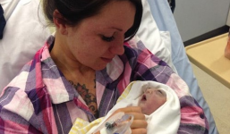 Xúc động bé sơ sinh hiến tạng trước khi qua đời