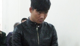 Giúp bạn gái, thanh niên mang dao, kiếm lên Hà Nội chém người