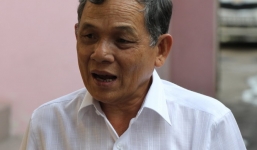 Đại gia Đồng Tháp cho không xe Camry, bỏ 40 tỉ giúp sinh viên nghèo