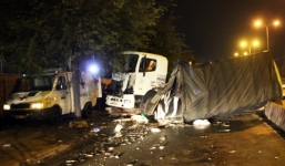 Một chiến sĩ CSGT bị xe đầu kéo cuốn vào gầm