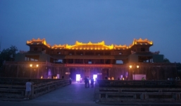 Khánh thành dự án thắp sáng lầu Ngũ Phụng – Ngọ Môn Huế