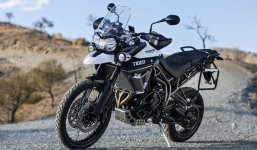 Triumph Tiger 800 XRT và XCA mới: Thoải mái chinh phục đường dài