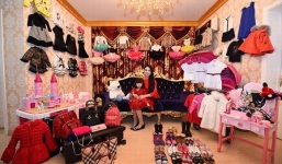 Nữ đại gia chi 3,5 tỷ đồng mua hàng hiệu cho con gái 2 tuổi