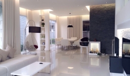 So biệt thự xa hoa của Thủy Tiên Công Vinh và Lý Hải Minh Hà