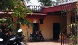 Bé trai 7 tháng cùng 3 người thân bị chém: Không ai dám về nhà ở