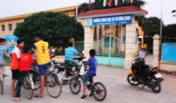 Bị bạn dùng thước đánh vào đầu, nam sinh lớp 8 tử vong