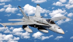 Video: Hai chiến đấu cơ Mỹ suýt đâm nhau trên bầu trời