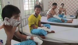 Nổ kho hóa chất, 17 cảnh sát bị thương