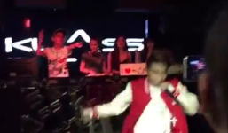 Xuất hiện bản sao Sơn Tùng M-TP múa hát như thật tại Hà Nội