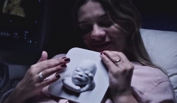 Video: Xúc động mẹ khiếm thị lần đầu thấy hình ảnh siêu âm con